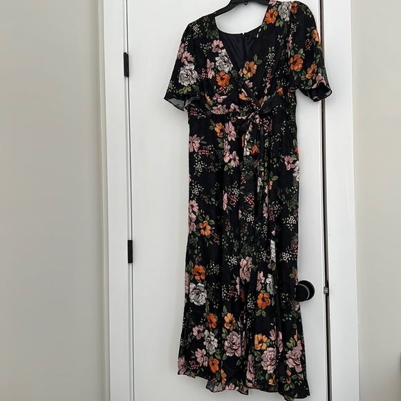 Alex Marie maternity dress- fall/winter floral print- worn once! Size 14 - Picture 2 of 5
